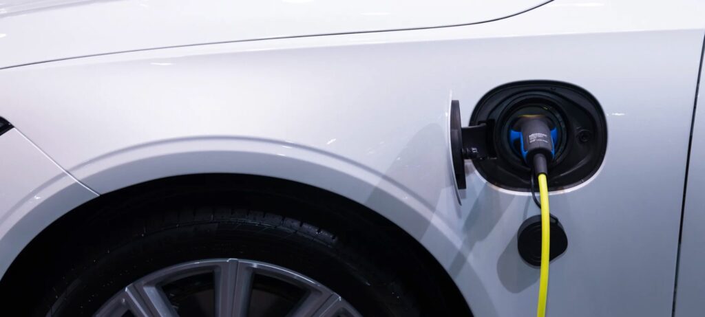 Topaktuell: Versicherung Elektroauto 5